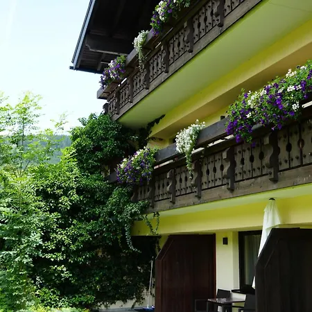 Boutique Herzhof - Garni-appartements - Adults Only Szálloda 4*