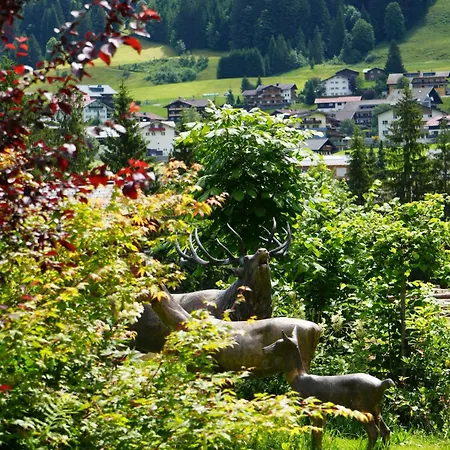 Boutique Herzhof - Garni-appartements - Adults Only 4* Riezlern