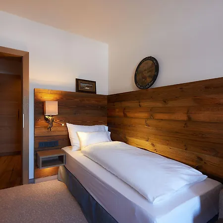 Ξενοδοχείο Boutique Herzhof - Garni-appartements - Adults Only Riezlern