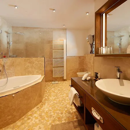 Boutique Herzhof - Garni-appartements - Adults Only Hotel Riezlern