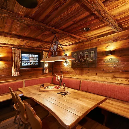 Ξενοδοχείο Boutique Herzhof - Garni-appartements - Adults Only 4*