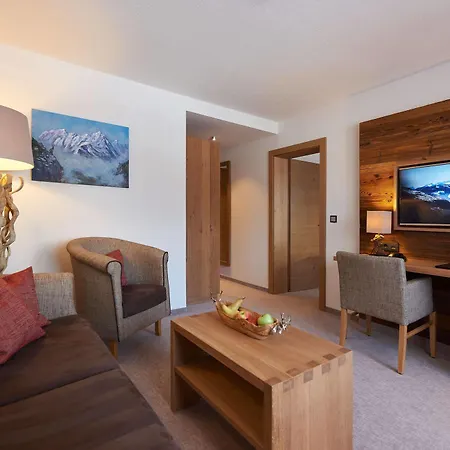 Szálloda Boutique Herzhof - Garni-appartements - Adults Only Riezlern